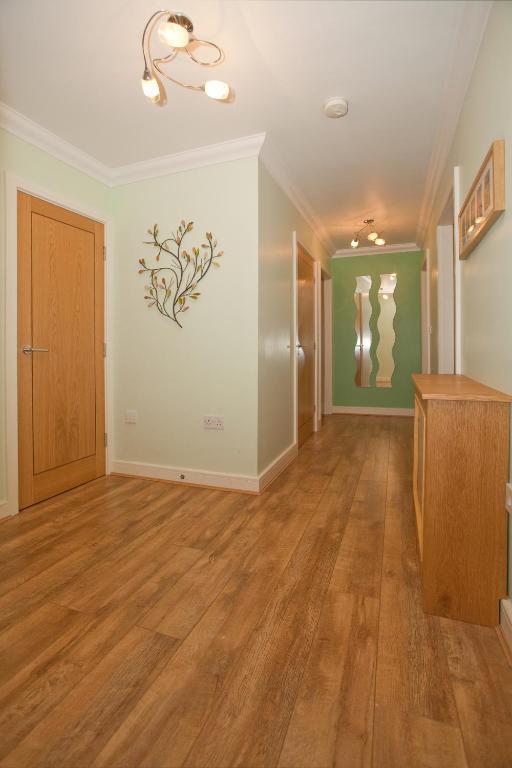 Riverbank View Three Bedroom Apartment With Free Parking York Værelse billede