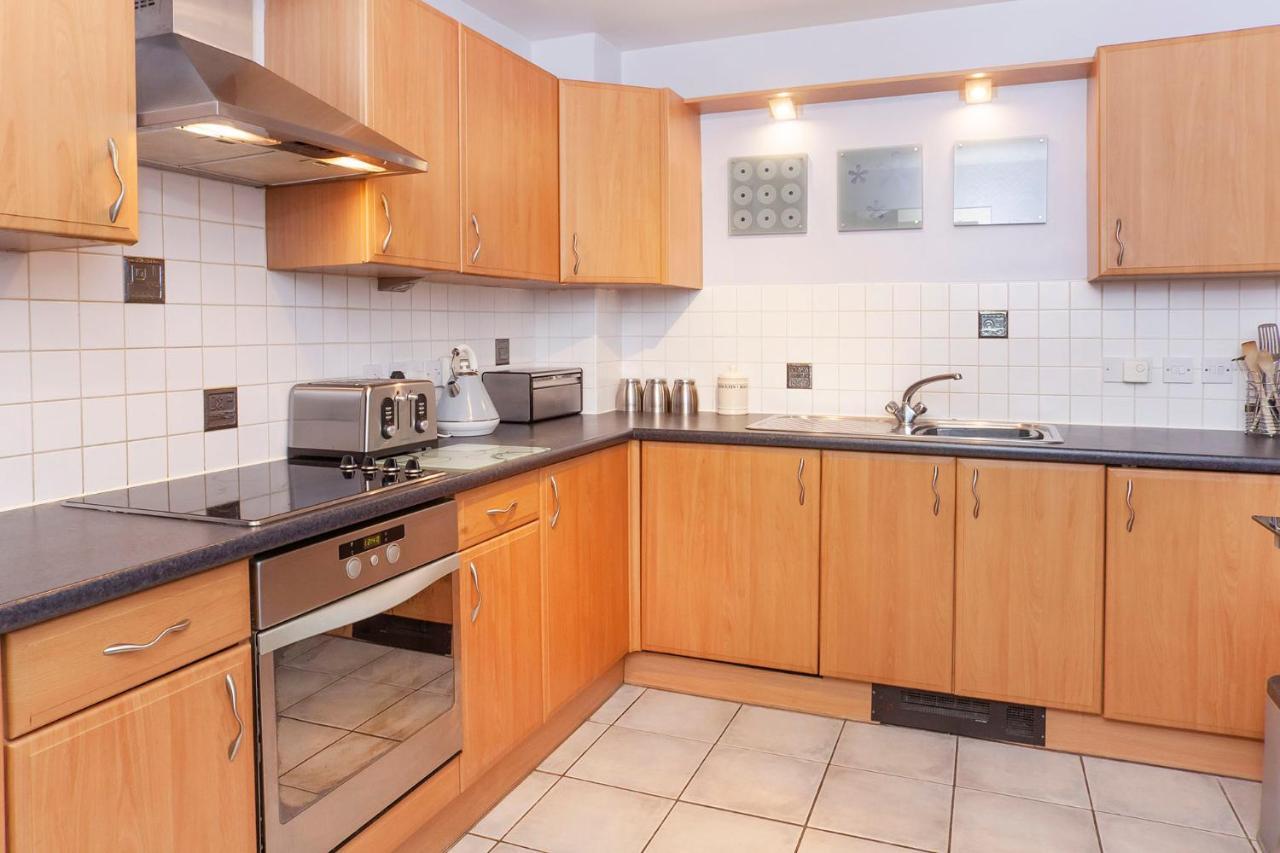 Riverbank View Three Bedroom Apartment With Free Parking York Eksteriør billede
