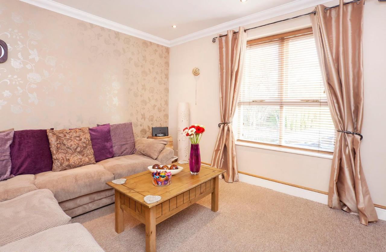 Riverbank View Three Bedroom Apartment With Free Parking York Eksteriør billede