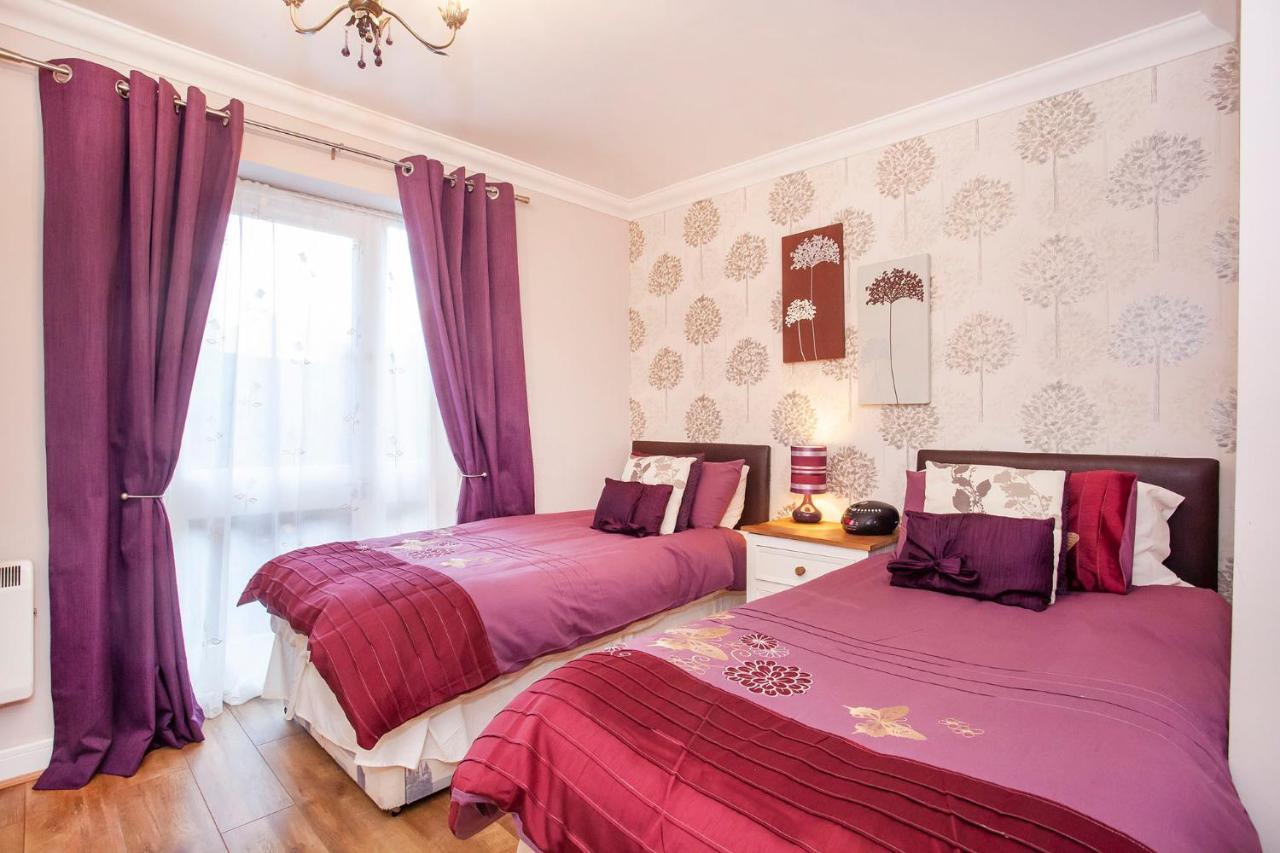 Riverbank View Three Bedroom Apartment With Free Parking York Eksteriør billede
