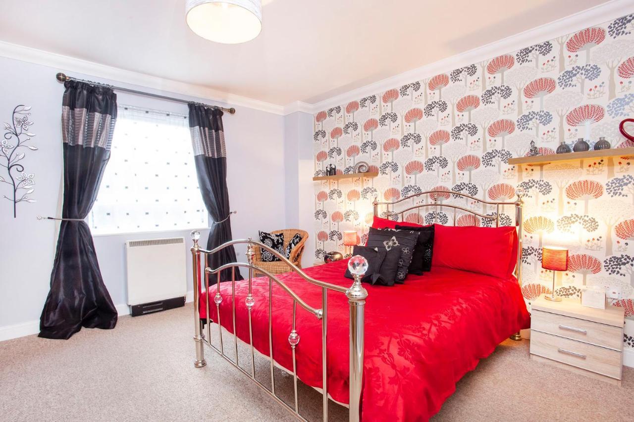 Riverbank View Three Bedroom Apartment With Free Parking York Eksteriør billede
